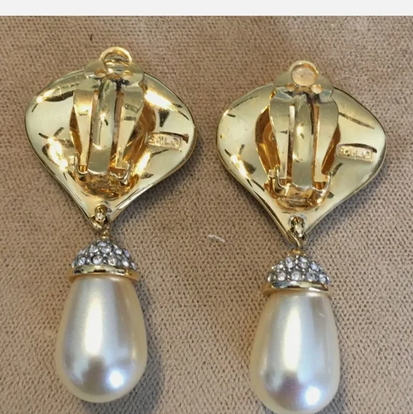Vintage 1980's Signed S.A.L. Swarovski Clip Statement Earrings - Picture 4 of 8
